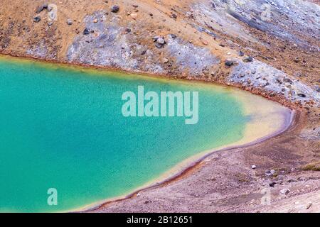 Vue Sur Les Magnifiques Lacs D'Émeraude À Tongariro Alpine Crossing, Parc National De Tongariro, Île Du Nord, Nouvelle-Zélande Banque D'Images