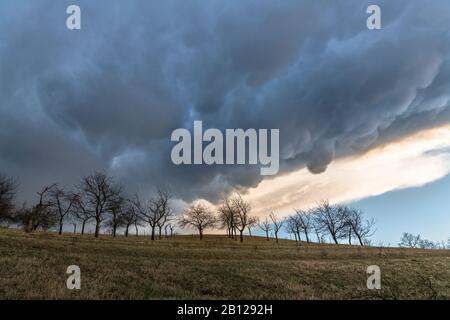 Leuchtenburg,orage,Mammatus nuages,Thuringe,Allemagne Banque D'Images