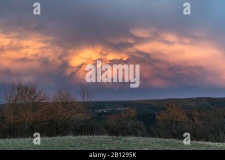 Leuchtenburg,Thunderstorm,Mammatus clouds,Sunset,Thuringe,Allemagne