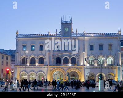 Façade de la gare Rossio située sur la place Rossio, au cœur de Lisbonne. Ville de Sintra. Banque D'Images