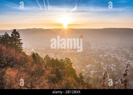 Lever de soleil sur l'Iéna, Nebel, Thuringe, Allemagne Banque D'Images