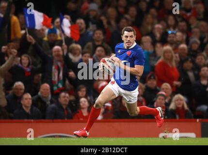 Anthony Bouthier, France, célèbre la première tentative de son côté du match lors du match Guinness Six Nations au Principauté Stadium de Cardiff. Banque D'Images