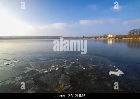 Le matin dans le lac Banque D'Images