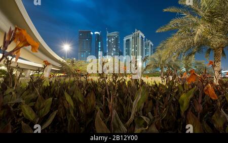 Jumeirah Lake Towers, Dubaï, Émirats Arabes Unis Banque D'Images