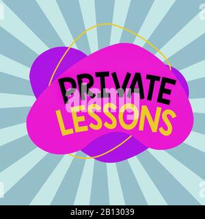 Signe texte montrant des leçons privées. Photo d'affaires présentant l'enseignement qui est généralement payé en privé par les petits groupes asymétrique forme inégale forma Banque D'Images