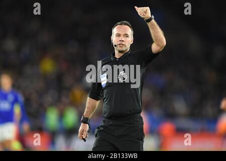 Leicester, Royaume-Uni. 22 février 2020. Arbitre Paul Tierney lors du match de la Premier League entre Leicester City et Manchester City au King Power Stadium, Leicester le samedi 22 février 2020. (Crédit: Jon Hobley | MI News) la photographie ne peut être utilisée qu'à des fins de rédaction de journaux et/ou de magazines, licence requise à des fins commerciales crédit: Mi News & Sport /Alay Live News Banque D'Images