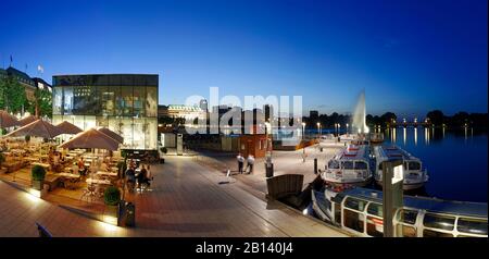 Landungsbrücken Landing Bridges, Port De Hambourg, Hanseatic City De Hambourg, Allemagne, Europe Banque D'Images