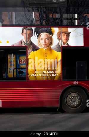 publicité motion picture sur le côté du bus Banque D'Images