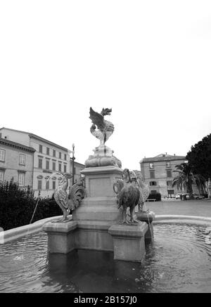 Fontana Dei Galli À Loreto, Ancona, Italie (Fontaine De Coq) Banque D'Images