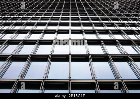 illustration abstraite d'une façade moderne de bâtiment de bureau Banque D'Images