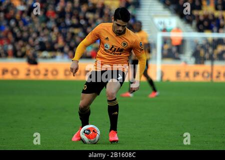 Wolverhampton, Royaume-Uni. 23 février 2020. Pedro Neto de Wolverhampton Wanderers en action. Premier match de ligue, Wolverhampton Wanderers / Norwich City au Molineux Stadium à Wolverhampton le dimanche 23 février 2020. Cette image ne peut être utilisée qu'à des fins éditoriales. Utilisation éditoriale uniquement, licence requise pour une utilisation commerciale. Aucune utilisation dans les Paris, les jeux ou une seule édition de club/ligue/joueur. Pic par Steffan Bowen/Andrew Orchard sports photographie/Alay Live news crédit: Andrew Orchard sports photographie/Alay Live News Banque D'Images