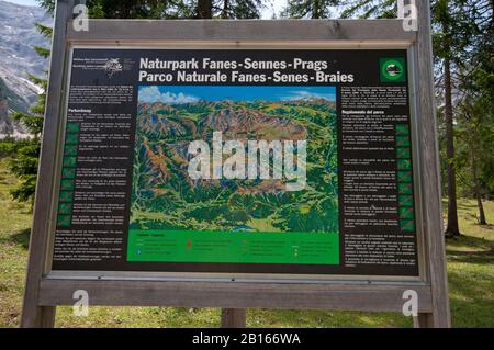 Carte D'Information Au Parc Naturel De Fanes-Senes-Braies, Trentin-Haut-Adige, Italie Banque D'Images