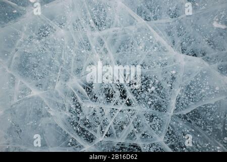 Structures polygonales de glace sur Baikal Banque D'Images