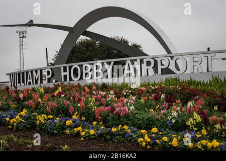 Houston, Texas - 23 février 2020 : panneau de l'aéroport William P. Hobby (HOU) Banque D'Images