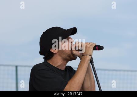 Bergame, Italie - 4 août 2018: Les VAGUES italiennes du groupe de métal rock EN AUTUMS se produit en MÉTAL POUR L'URGENCE au Festival de Filagosto de Filago (BG). B Banque D'Images