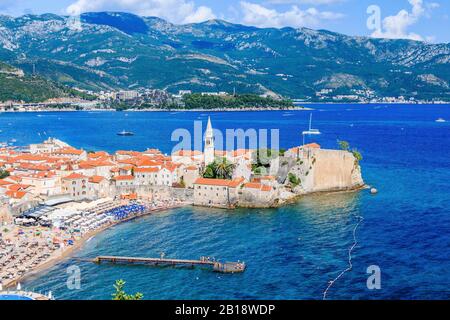 Vue panoramique sur la vieille ville de Budva, Monténégro. Banque D'Images