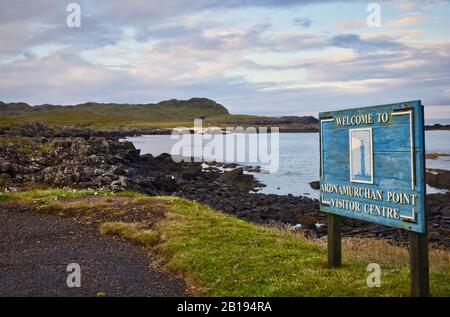 Panneau de bienvenue à Ardnamurchan point le point le plus à l'ouest sur le continent britannique, la péninsule Ardnamurchan, lochaber, Highland Scotland Banque D'Images