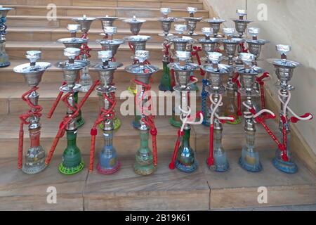 Shisha Souvenirs En Vente À Dubaï Souk, Dubaï, Emirats Arabes Unis, Moyen-Orient, Asie Photo © Fabio Mazzarella/Sintesi/Alay Stock Photo Banque D'Images