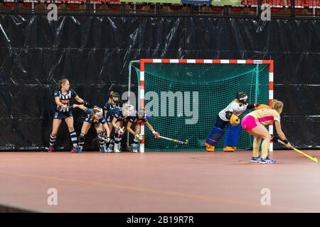 La Haye, pays-Bas - 16 FÉVRIER 2020 : Charlie Works EuroHockey Indoor Club Cup 2020 femmes. Match final Dusseldorfer HC (GER) et HDM (NED). Banque D'Images