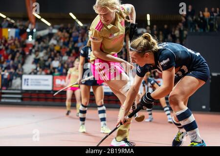 La Haye, pays-Bas - 16 FÉVRIER 2020 : Charlie Works EuroHockey Indoor Club Cup 2020 femmes. Match final Dusseldorfer HC (GER) et HDM (NED). Banque D'Images
