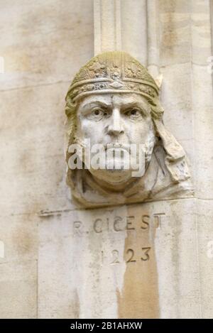 Londres, Angleterre, Royaume-Uni. Lincoln's Inn Chapel (1623) dirigez-vous vers la façade - Ralph Neville, évêque de Chichester Banque D'Images