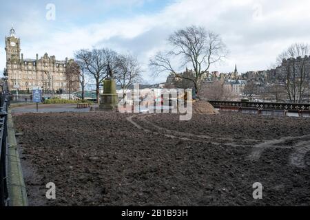 Les jardins Princes Street d'Édimbourg sont en réparation après les festivités de Noël et du nouvel an. Banque D'Images