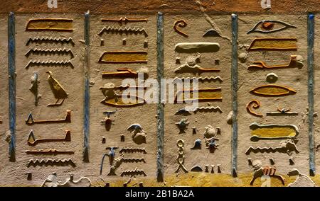 L'Égypte ancienne sur le mur d'images couleur Banque D'Images