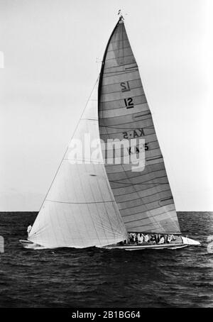 AJAXNETPHOTO. 1980. NEWPORT, RHODE ISLAND, ÉTATS-UNIS. - COUPE DE L'AMÉRIQUE - CHALLENGER AUSTRALIEN AUSTRALIE KA 5. PHOTO : JONATHAN EASTLAND / AJAX REF:800926 12 Banque D'Images