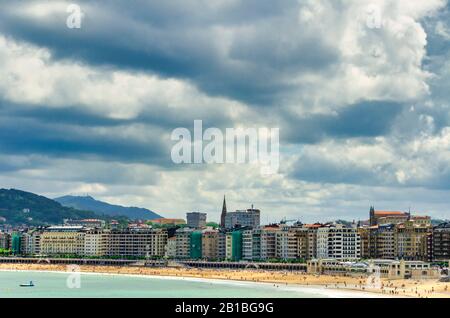 San Sebastian, Espagne; 07/10/2014: San Sebastian est baigné par la mer Cantabrique et la plage de la Concha et la plage d'Ondarreta, qui se distinguent Banque D'Images