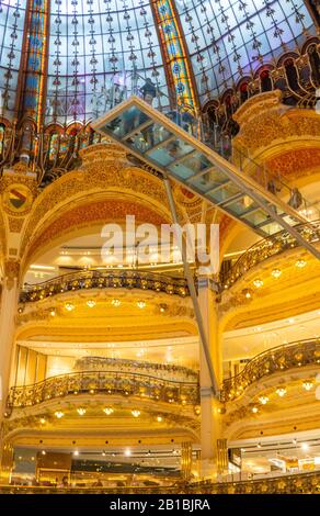 Galeries Lafayette magasin Paris France Banque D'Images