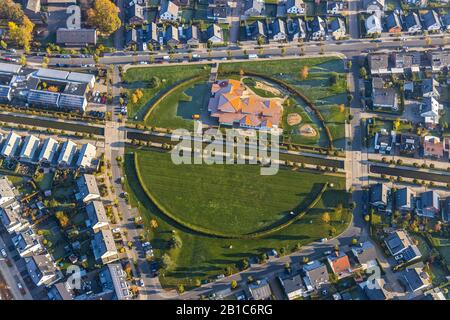 Vue aérienne, vivre et vivre au canal Nord de Robend, centre de garderie intégrative Am Steinkreis, partie du canal Nord suivant les plans de Banque D'Images