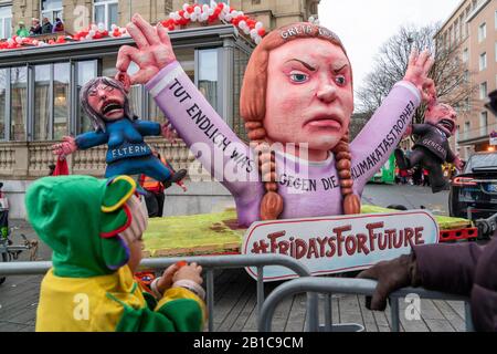 Shrove Lundi procession à DŸsseldorf, carnaval de rue, float de motif en carnaval, par cartwright Jacques Tilly, flottement satirique pour les vendredis pour L'Avenir Banque D'Images