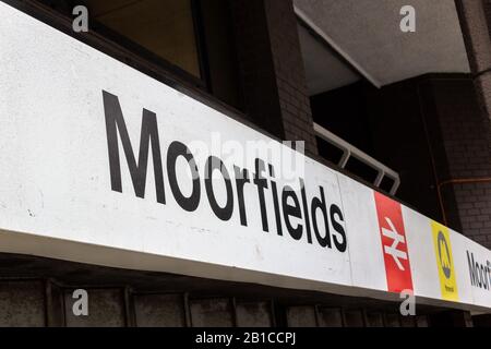 Panneau de la station de métro Moorfields, Liverpool Banque D'Images
