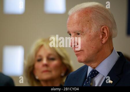 02202020 - Las Vegas, Nevada, États-Unis: L'ancien vice-président et candidat à la présidence démocratique, espère Joe Biden, parle de son plan de lutte contre la violence des armes à feu, et de la National Rifle Association tout en faisant campagne à Las Vegas, le mercredi 20 février 2020. Les survivants de la violence contre les armes à feu et les membres de Homs Demand action, un groupe de défense contre la violence contre les armes à feu, se sont joints à Biden. Banque D'Images