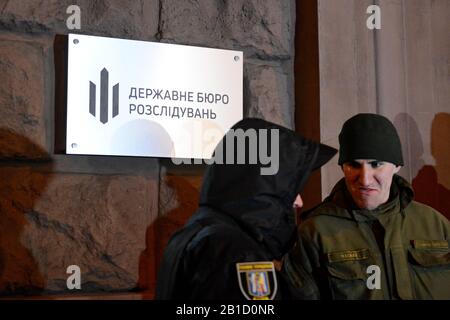 Kiev, Ukraine. 24 février 2020. Les militants ont demandé la libération d'Irina Venediktova, directrice du Bureau d'enquête de l'État, dans le cadre de sa déclaration d'abolition de l'amnistie pour les participants à la Révolution De Dignité. (Photo D'Aleksandr Gusev/Pacific Press) Crédit: Pacific Press Agency/Alay Live News Banque D'Images