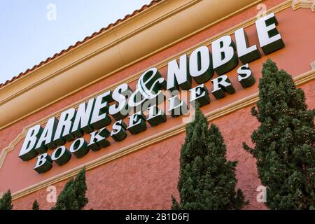 Les Libraires Barnes And Noble De Fashion Island, Newport Beach, Californie. Banque D'Images