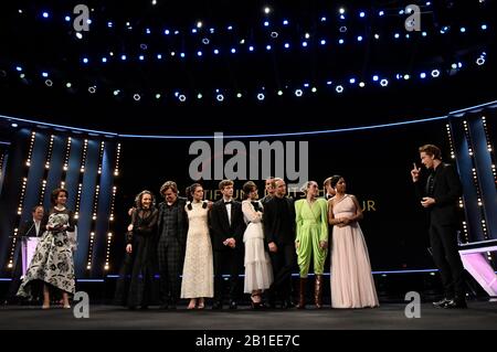 Loretta Stern, Martina Apostolova, Jonas Dassler, Ela Rumpf, Levan Gelbakhiani, Bilal Wahib, Joana Ribeiro, Bartosz Bielenia, Victoria Carmen Sonne, Paaru Oja, Zita Hanrot Et Alexander Fehling Au Festival International Du Film De Berlin De 2020. Berlin, 24 février 2020 | utilisation dans le monde entier Banque D'Images