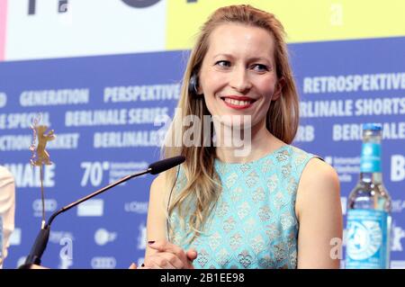 Berlin, Allemagne. 24 février 2020. Dounia Sichov lors de la conférence de presse pour « iberia » au Berlinale 2020/70ème Festival international du film de Berlin à l'hôtel Grand Hyatt. Berlin, 24 Février 2020. | utilisation dans le monde crédit: DPA/Alay Live News Banque D'Images