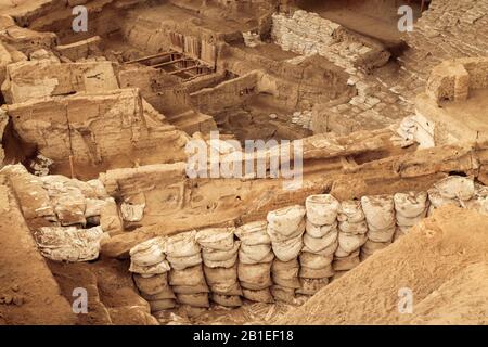 Fouilles du site de Catalhoyuk. C'était une immense colonie néolithique et chalcolithique dans le sud de l'Anatolie, en Turquie. Patrimoine Mondial De L'Unesco Banque D'Images