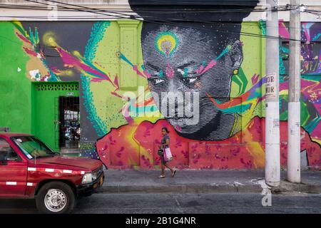 Santa Marta, Colombie- 15 janvier 2020: Graffitis coloré dans la rue de Santa Marta, Colombie Banque D'Images