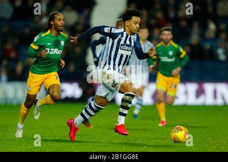 Les Hawthorns, West Bromwich, Royaume-Uni. 25 février 2020. Championnat D'Anglais De Football, West Bromwich Albion Contre Preston North End; Matheus Pereira De West Bromwich Albion Sur Le Ballon Crédit: Action Plus Sports Images/Alay Live News Banque D'Images