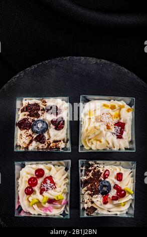 Groupe de desserts individuels Banque D'Images