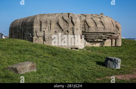 Granville, Artelleriebunker, Geschützbunker einer deutschen Küstenbatterie im Zuge des Atlantikwalls Banque D'Images