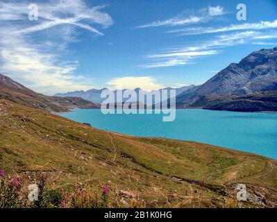 Mont Cenis, lac alpin français à la frontière avec l'Italie Banque D'Images