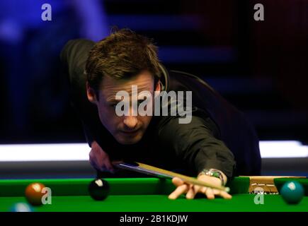 Front De Mer, Southport, Merseyside, Royaume-Uni. 26 février 2020. World Snooker Championship, Coral Players Championship; David Gilbert (ENG) à la table lors de son premier match contre Shaun Murphy (ENG) Credit: Action plus Sports/Alay Live News Credit: Action plus Sports Images/Alay Live News Banque D'Images