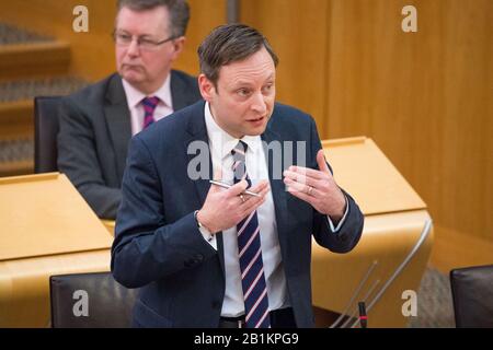 Édimbourg, Royaume-Uni. 26 février 2020. Photo : Liam Kerr MSP - leader adjoint du Parti conservateur et unioniste écossais et secrétaire du Cabinet fantôme pour la justice. Débat des conservateurs écossais: Liam Kerr S5M-20979 police Ecosse Sous-Financé dans le projet de budget Que le Parlement estime que police Ecosse est sous-financé dans le projet de budget 2020-21. Crédit : Colin Fisher/Alay Live News Banque D'Images