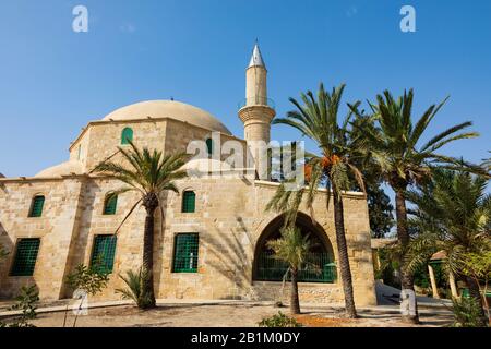 La Mosquée Hala Sultan Tekke Sur Le Lac De Sel De Larnaca. Sanctuaire Musulman Saint À Muhammeds Aunt, Umm Haram. Chypre Octobre 2018 Banque D'Images