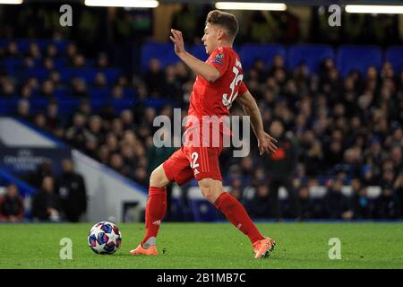 Joshua Kimmich du Bayern Munich en action. Ligue des Champions de l'UEFA , ronde de 16, match de 1ère étape, Chelsea / Bayern Munich au Stamford Bridge Stadium à Chelsea, Londres, le mardi 25 février 2020. Cette image ne peut être utilisée qu'à des fins éditoriales. Utilisation éditoriale uniquement, licence requise pour une utilisation commerciale. Aucune utilisation dans les Paris, les jeux ou une seule édition de club/ligue/joueur. Pic par Steffan Bowen/Andrew Orchard sports photographie/Alay Live news Banque D'Images