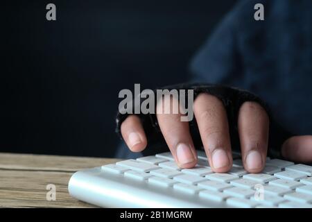 vue de dessus des données d'étanchéité des pirates à capuchon de l'ordinateur portable Banque D'Images