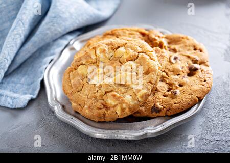 Divers cookies au lait Banque D'Images